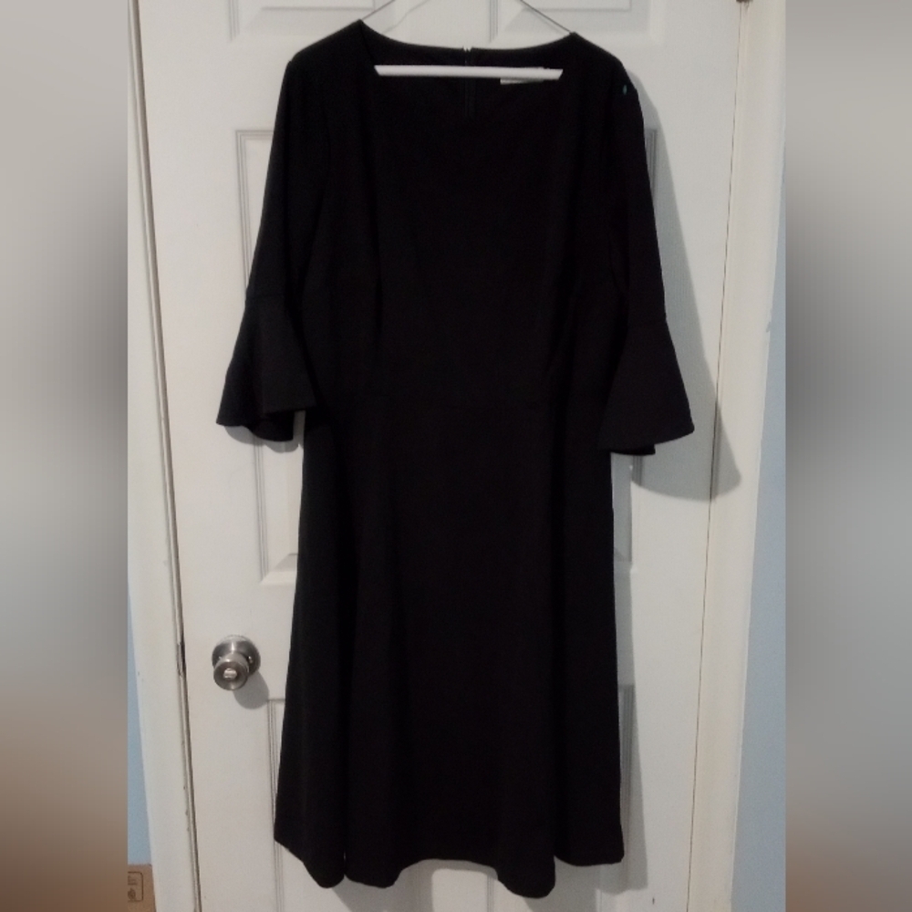 Elegant Black Long Sleeve Dress